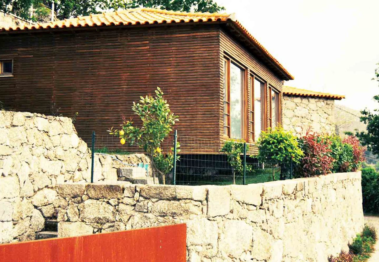 Férias Gerês Natureza Montanha Piscina