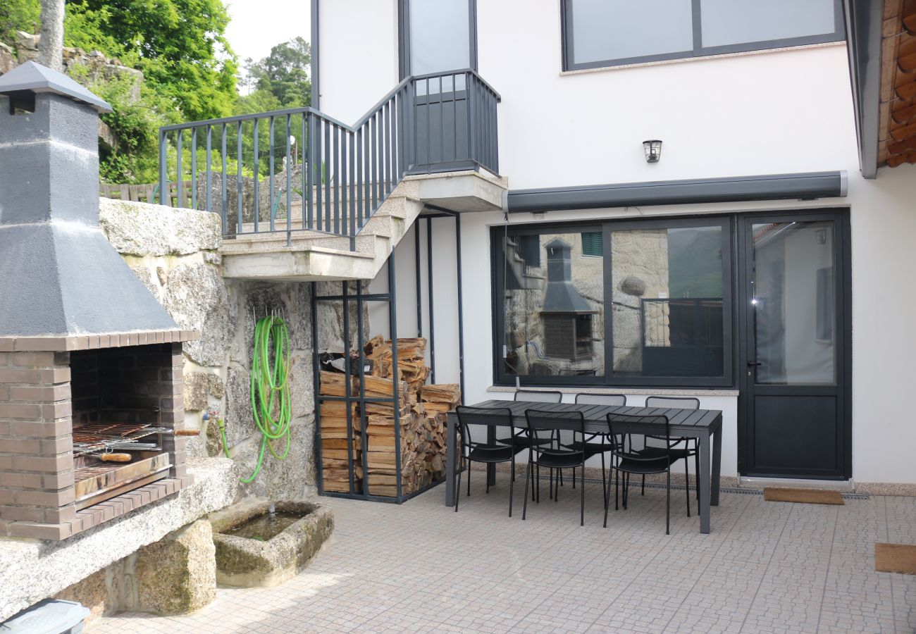 Casa em Gerês - Casa do Mestre Apart. 1