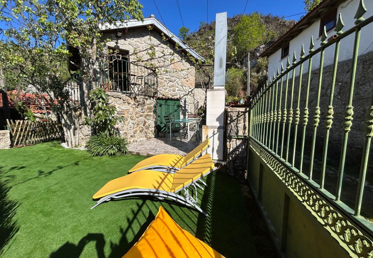 Casa rural em Terras de Bouro - Cabaninhas House