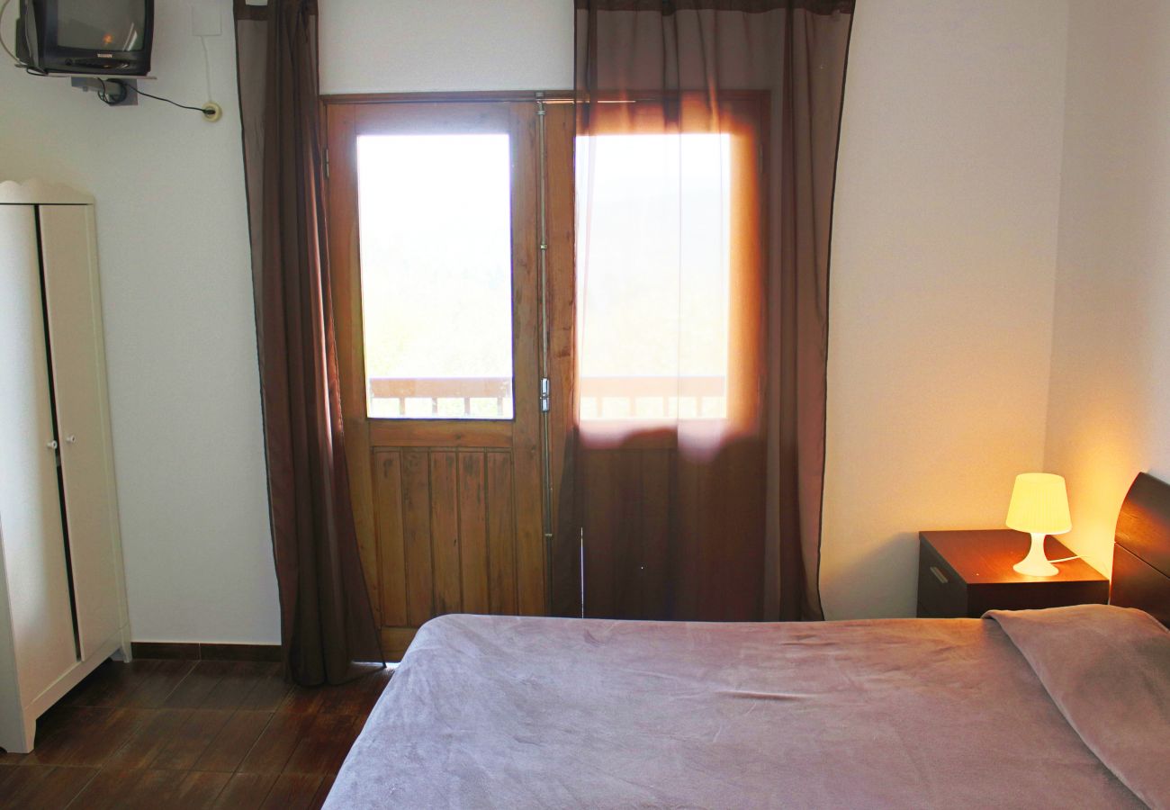 Rent by room in Gerês - Quarto - Casa do Criado