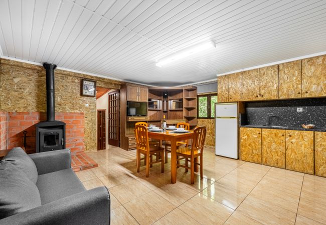 Bungalow in Gerês - Cabana T2 da Carvalha
