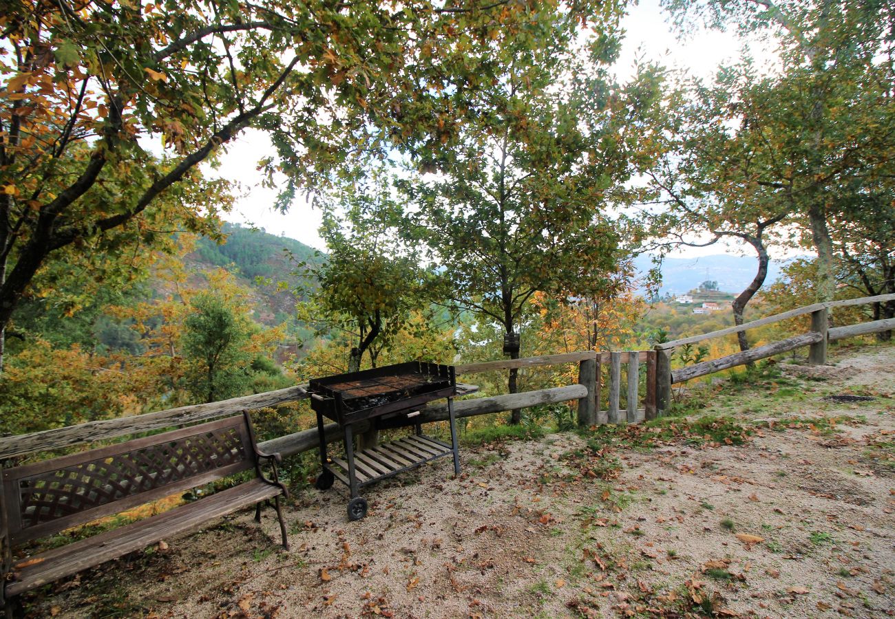 Bungalow in Gerês - Cabana T2 da Carvalha