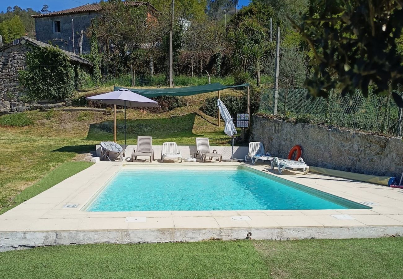 Farm stay in Vieira do Minho - Casa da Laranjeira Turismo Rural