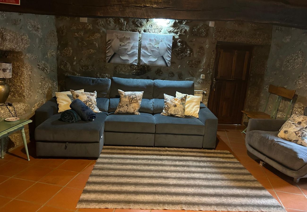 Cottage in Terras de Bouro - Cabaninhas House