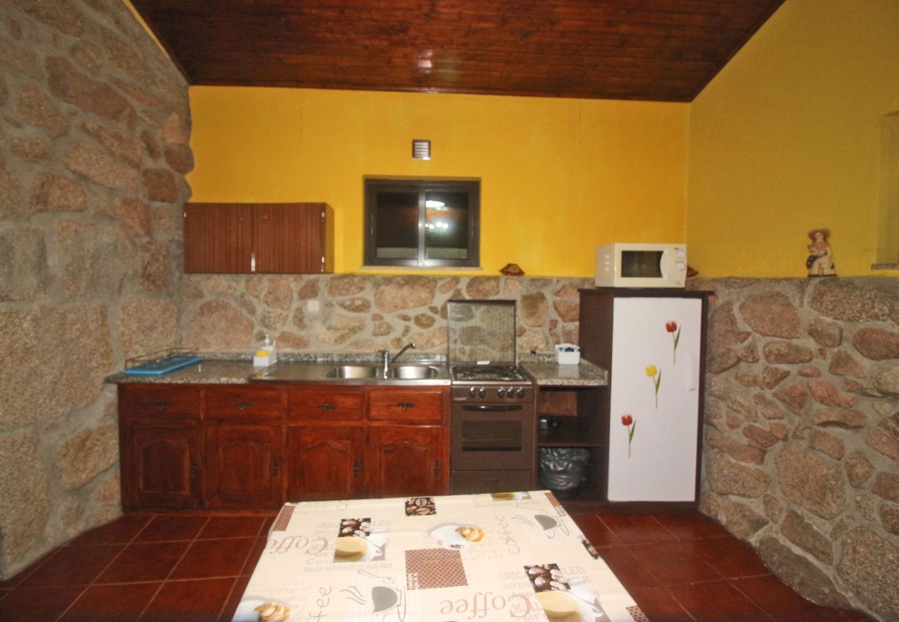 House in Gerês - Casas da Paz T2