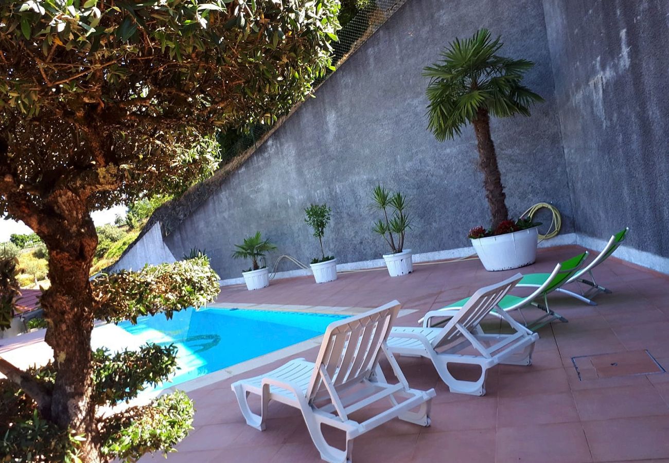 Cottage in Terras de Bouro - Casa da Idalina